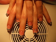 Zselés műköröm díszítés